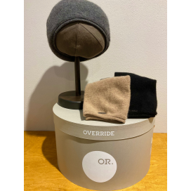 カシミヤビーニー♠️