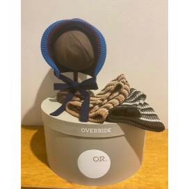 ボーダーのボンネット♣️