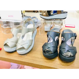 NEW！厚底レザーサンダルご紹介