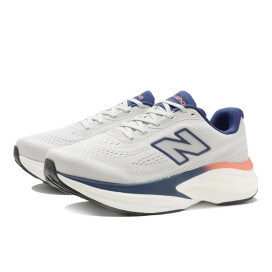 new balance   ランニングシューズ