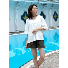 お腹や二の腕も気にならない♥体型カバーが叶う！お洋服っぽい水着♡