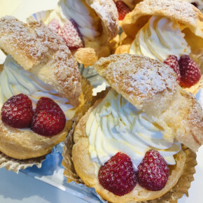 春いちごのシュークリーム