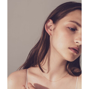 スタイリングしやすいマストハブのジュエリー