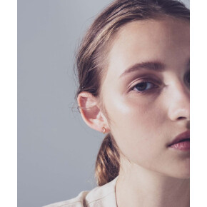 新作　ストーンピアス