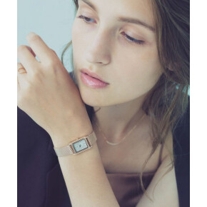 ベーシックなフォルムのリストウォッチ