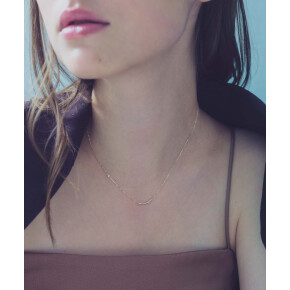 シンプルなデザインのさりげないアクセントに