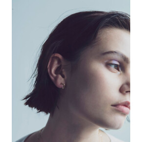 やわらかな艶めきを添えて