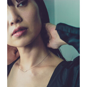 繊細なリュクス感を堪能できるジュエリー