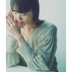 華奢なブレスレット