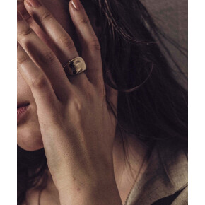 ロウブラウンゴールド　