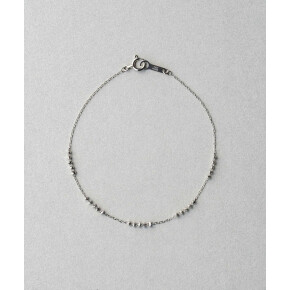 粒子のようにきらめくブレスレット