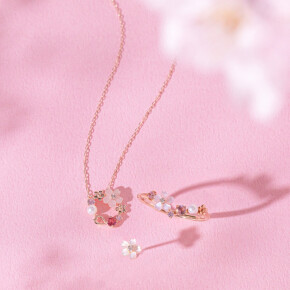 バースフラワー4月の誕生花『桜』