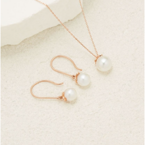PEARL JEWELRY COORDINATE