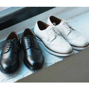 ウィングチップスニーカー入荷