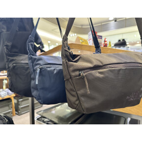 Capella 5 3色入荷！