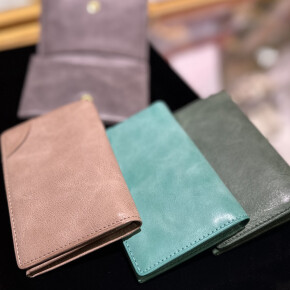 シビラ名刺入れ入荷！