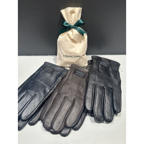 ⌘ グローブ多数入荷中 ⌘