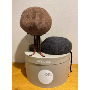 チェック柄ベレー帽🎶