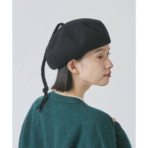 三つ編みベレー帽