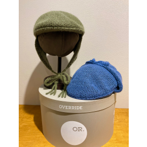 イヤーフラップ付きハンチング♣️