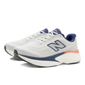new balance   ランニングシューズ