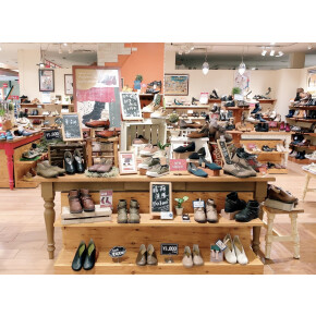 店内も秋仕様に♡