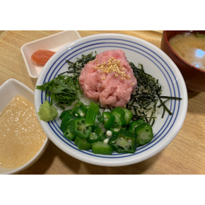 女性に人気の小さな丼