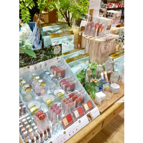 オリジナルコスメ新発売★