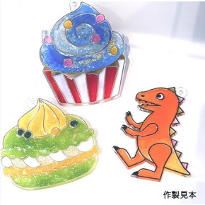 グラスデコでキラキラオーナメントプレートをつくろう！