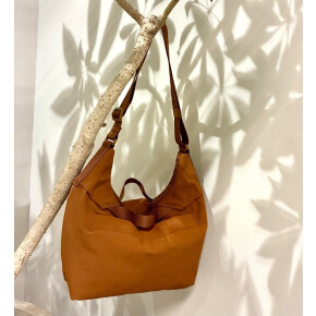 ユニセックスバッグ