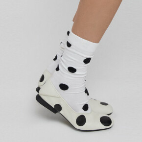 新作ドット柄シューズ