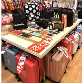 カバン〜リュック,トートバッグ,キャリーケース30%〜70%off