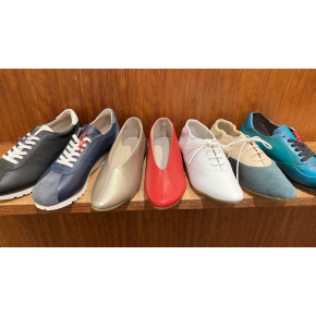 ハンドメイドシューズ👟