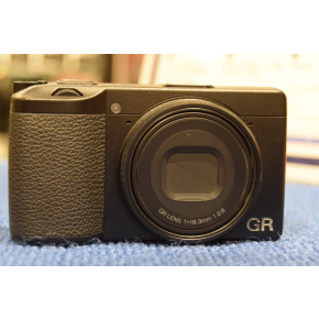 大人気デジカメここに登場!!!