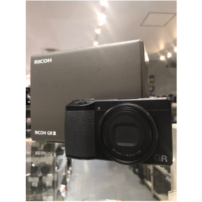 大人気モデル　 RICOH GRIII 入荷!!!!!!