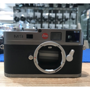 入荷情報】 Leica M9