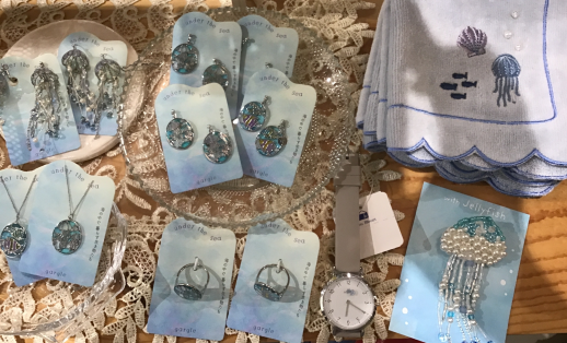 ゆらゆらくらげ🪼モチーフの雑貨入荷しました。