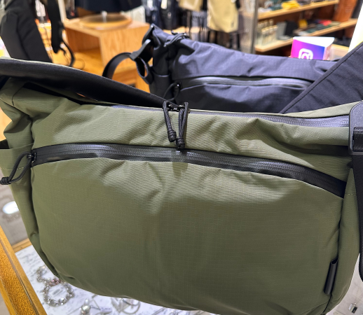 ALPAKA/FLIGHT SATCHEL