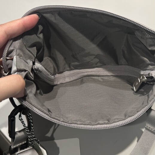 GRID3 MINI SHOULDER BAG