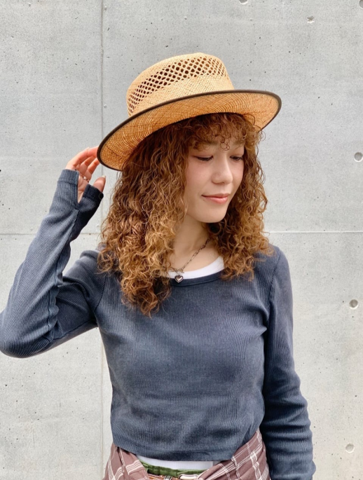 バオ素材の帽体を使用したハット🌻