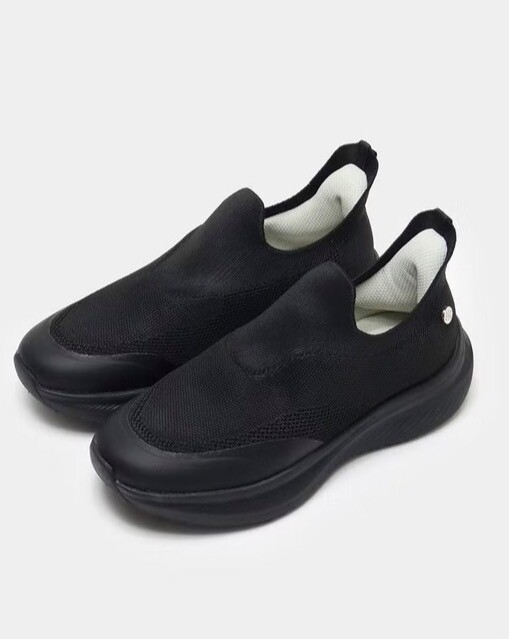 【期間限定価格】透湿防水スリッポンスニーカー