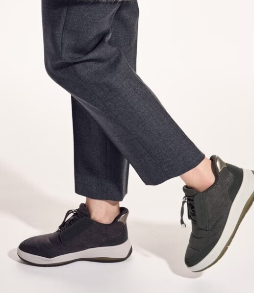 【撥水あったかふんわりスニーカー】