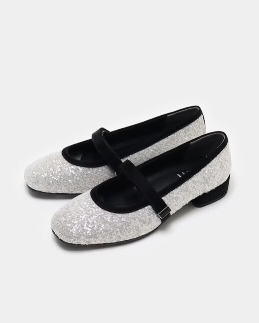 【キラキラストラップバレエ】