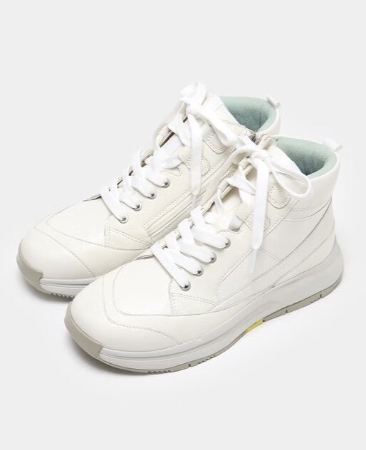 【NEW 】レースアップスニーカーブーツWoW(ワオ)