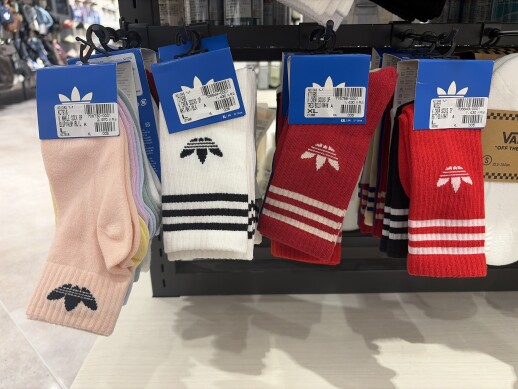 シューズかウエアと一緒でソックスがお買い得!!!