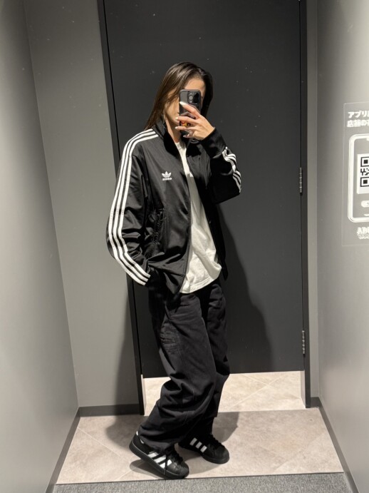 adidas 「SUPERSTAR」