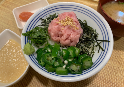 女性に人気の小さな丼