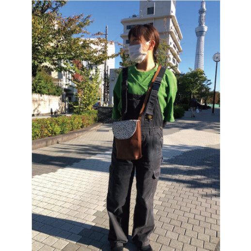 毛皮プリントフラップのショルダーバッグ