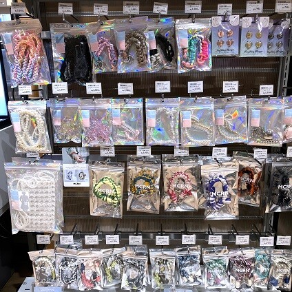 夏につけたくなるストラップ！！