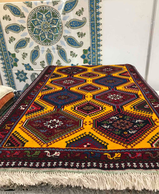 期間限定催事【Cherry Bear】ペルシャ絨毯